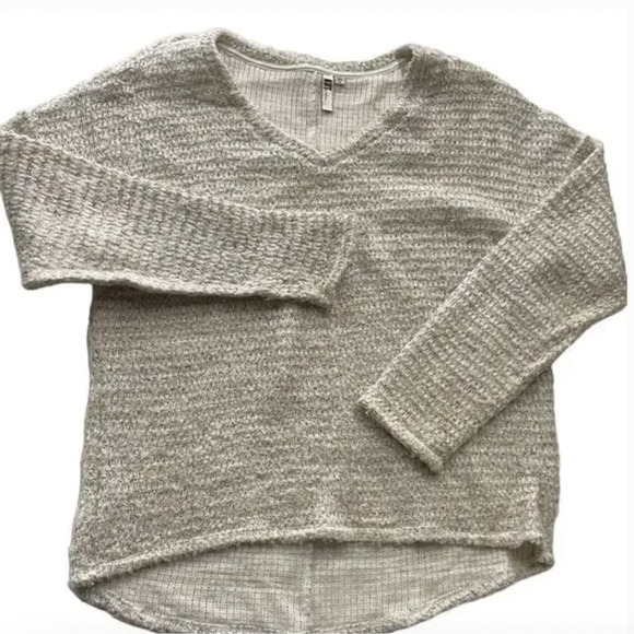 Kut From The Kloth Sweater Womens Small Gray V Neck Pullover Soft Knit Cozy Top - Picture 2 of 7